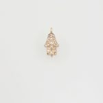 Dije Manito Hamsa con Diamantes Pavé - Oro Amarillo 14 Kts - Image 2