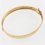 Pulsera Ovalada Media Caña (8.1 mm) - Oro Amarillo 18Kts - Image 4