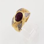 Anillo c/ Rubi & Diamantes - Oro Amarillo 18Kts