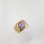 Anillo con Amatista Cabuchon - Oro Amarillo 18 kts