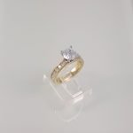 Anillo de Compromiso c/ Diamantes & Zircon Central - Oro Blanco 14Kts - Image 3