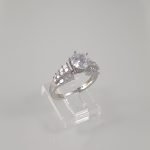 Anillo de Compromiso c/ Diamantes & Zircon Central - Oro Blanco 14Kts - Image 16