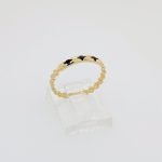 Anillo fino Popcorn c/ Placa Treboles Negros Esmaltados - Oro Amarillo 18Kts