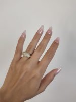 Anillo Domo Diamantes Pave c/ Dos Lineas de Rubies Carre - Oro Amarillo 18Kts - Image 2