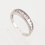 Cintillo c/ Zircones Estilo Baguette - Oro Blanco 14Kts