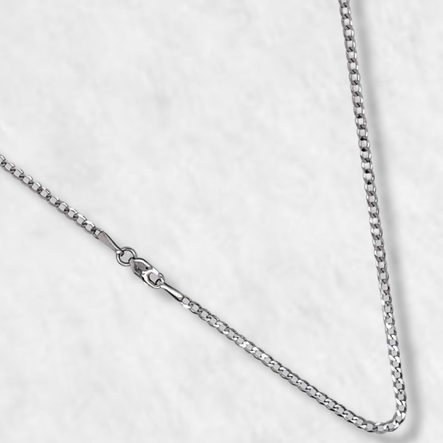 PhotoRoom-20220822_163111-e1661201624783 Cadena (45 cm) Cuban Link (2 mm) - Oro Blanco 18Kts - Image 1