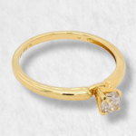 Anillo Compromiso Solitario c/ Diamante - Oro Amarillo 18Kts