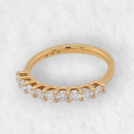 Anillo Cintillo c/ 9 Diamantes - Oro Amarillo 18Kts