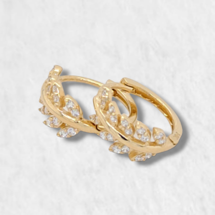 Huggies (13 mm) c/ Rama Laurel c/ Zircones - Oro Amarillo 14Kts