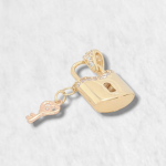Dije (10 x 15 mm) Candado & Llave c/ Zircones - Oro Amarillo 14Kts