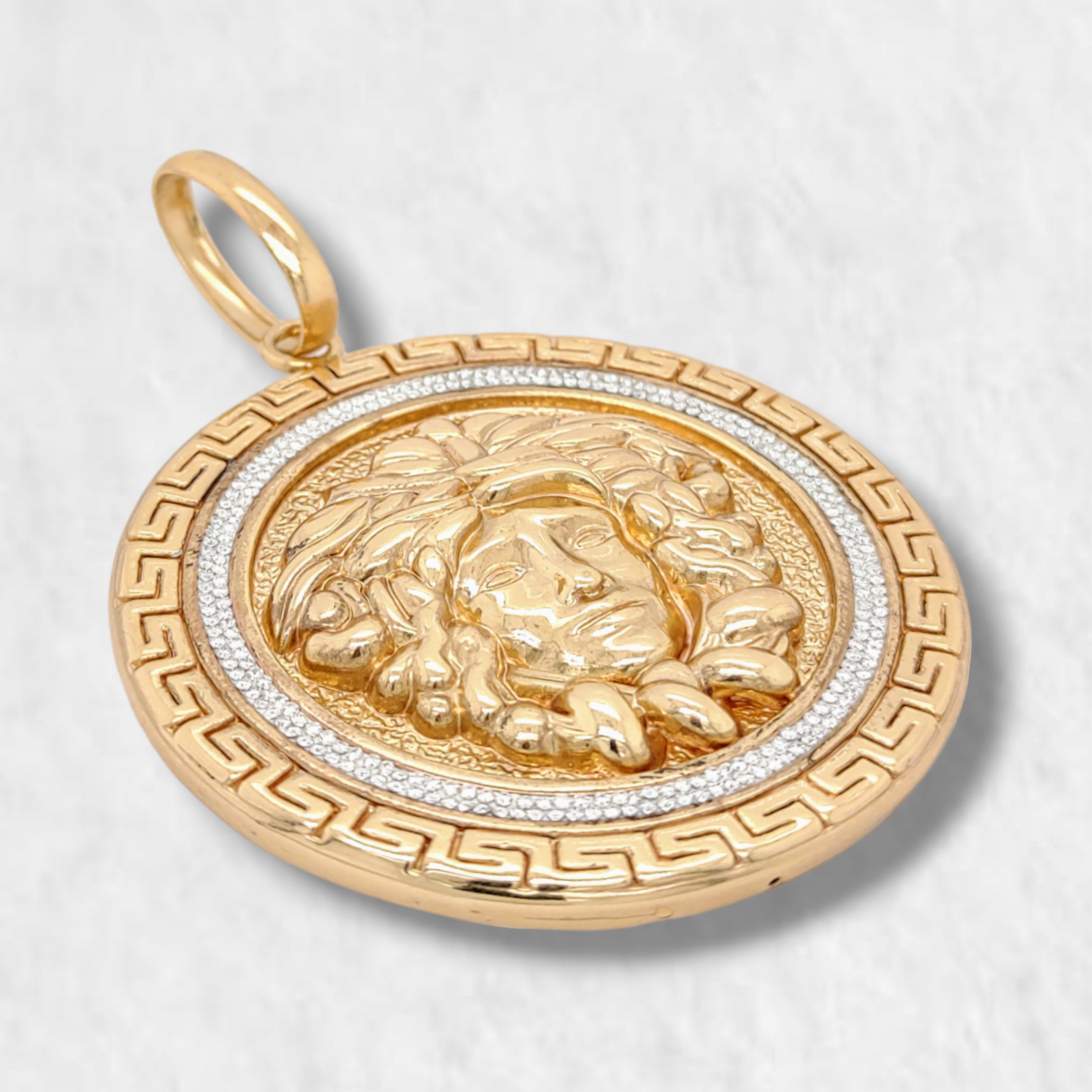 PhotoRoom-20231228_152717-e1703796622212