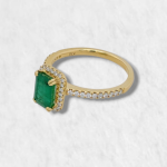 Anillo Compromiso c/ Esmeralda & Halo Diamantes - Oro Amarillo 18Kts - Image 4