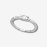 Anillo c/ Diamante Baguette (0.08Ct) - Oro Blanco 18Kts