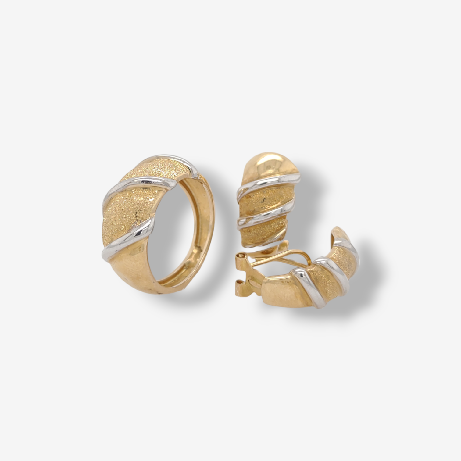 Photoroom-20240510_121232 Set Anillo & Zarcillos c/ Diamantes & Lineas de Oro Blanco - Oro Amarillo 18Kts - Image 1