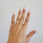 Anillo (0.50 Ct) Compromiso c/ Diamante Labgrown Solitario 4 Prongs c/ Aro Liso - Oro Amarillo 18Kts - Image 14