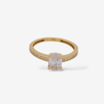 Anillo (5 x  7 mm) Compromiso c/ Zircon Oval & Aro Zircones Pave (2 mm) - Oro Amarillo 18Kts