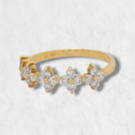 Anillo c/ 5 Treboles Diamantes - Oro Amarillo 18Kts