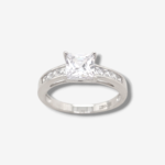 Anillo de compromiso c/ Zircon Central (Princess Cut) - Oro Blanco 14Kts