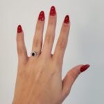 Anillo Zafiro Azul Gota (0.63 Ct) c/ Halo de Diamantes (0.23 Ct) - Oro Blanco 18Kts - Image 2