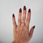 Anillo (6.7 mm) Tres Lineas c/ Zircones Pave & Tres Corazones - Oro Tres Tonos 14Kts - Image 2