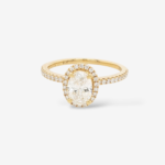 Anillo (0.78 Ct) Compromiso Labgrown Oval Aro & Halo de Diamantes Pave Naturales (0.20 Ct) - Oro Amarillo 18Kts