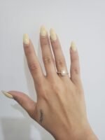 Anillo (0.56 Ct) Compromiso Labgrown Oval Halo & Aro de Diamantes Pave Naturales (0.20 Ct) - Oro Amarillo 18Kts - Image 2