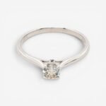 Anillo de Compromiso c/ Diamante Redondo (0.31 Ct) - Oro Blanco 18Kts