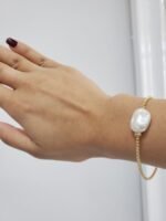 Brazalete (16 cm) Abierto Flexible c/ Esferas (2mm) Diamantes Naturales, Perla Barroca Central & Terminales Perlas Redondas - Oro Amarillo 18Kts - Image 2