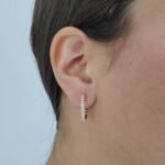 Huggies (19 mm) Reversibles (2.25 mm) c/ Diamantes Naturales Lisos (0.88 Ct) - Oro Amarillo 14Kts - Image 2