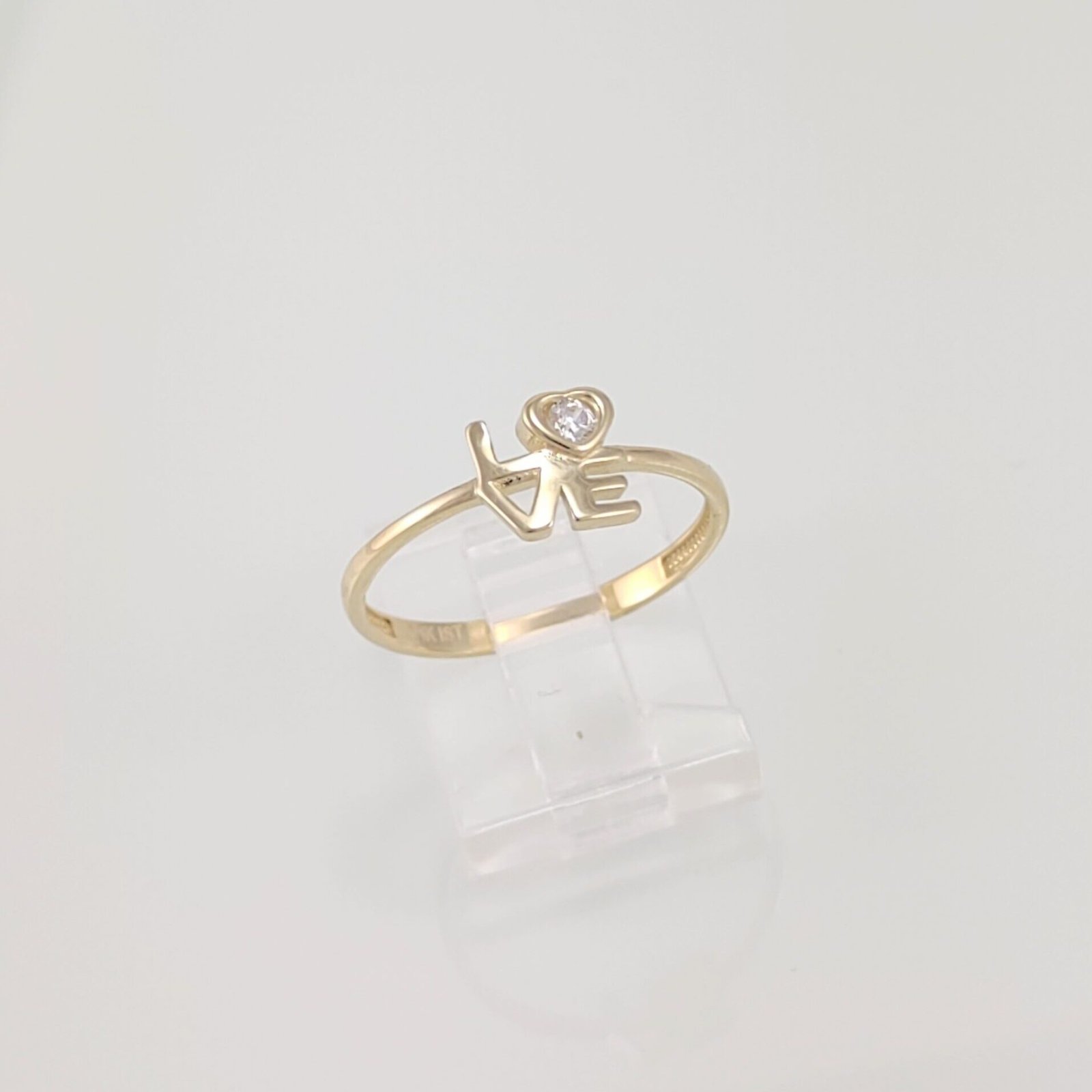 IMG_20210823_1559085792-scaled-e1629821542995.jpg Anillo Fino Letras LOVE & Zircon - Oro Amarillo 14Kts - Image 1