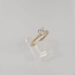 Anillo de Compromiso c/ Zircon Central - Oro Amarillo 14Kts