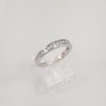 Anillo Cintillo c/ Diamantes - Oro Blanco 14Kts