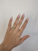 Anillo c/ Esmeralda Ovalada & Halo de Diamantes - Oro Amarillo 18Kts - Image 2