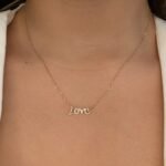 Cadena Fina (45 cm) Cable Diamantado c/ Dije "Love" c/ Diamantes Naturales Pave (0.12 Ct) - Oro Amarillo 14Kts - Image 2