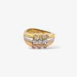 Anillo (0.29 Ct) Tres Lineas c/ 9 Diamantes Biselados - Oro Tres Tonos 18Kts