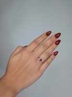 Anillo c/ Rubi Oval Central (0.40 Ct) Halo & Aro Diamantes Pave (0.12 Ct) - Oro Amarillo 14Kts - Image 2