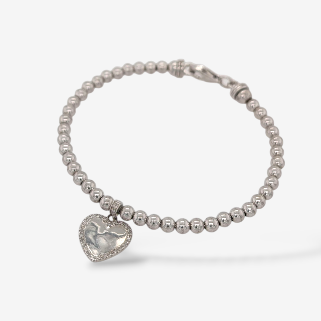 PXL_20260120_215723021-1.png Brazalete (#18) Esferas Lisas (4 mm) Corazon c/ Marco Diamantes Pave (0.10 Ct) c/ Cierre Lobster - Plata - Image 1