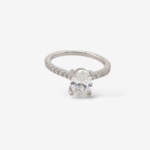 Anillo (1.05 Ct) Compromiso Oval Diamante Labgrown & Aro de Diamantes Pave Naturales (0.10 Ct) - Oro Blanco 14Kts