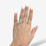 Anillo (1.86 Ct) Compromiso Oval Diamante Labgrown & Aro de Diamante Labgrown (0.35 Ct) - Oro Amarillo 14Kts - Image 2