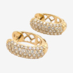 Huggies (16 mm) Anchos Reversibles (6 mm) c/ Diamantes Naturales Pavé (1.20 Ct) & Figuras Caladas - Oro Amarillo 14Kts
