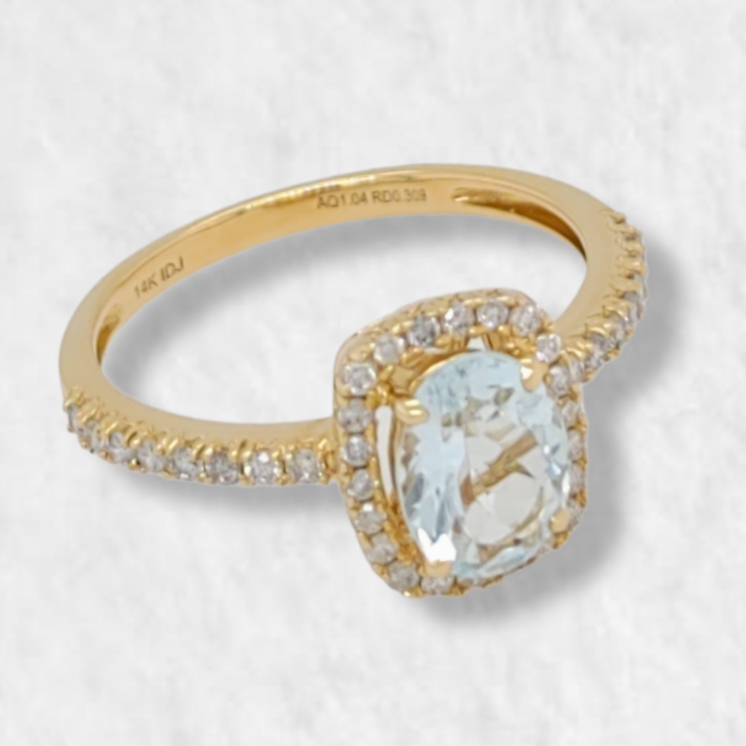 PhotoRoom-20220928_191328-e1664407789794.png Anillo Compromiso c/ Aguamarina Oval & Halo de Diamantes - Oro Amarillo 14Kts - Image 1