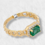 Anillo c/ Esmeralda & Halo De Diamantes - Oro Amarillo 18Kts