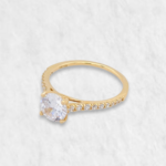 Anillo Compromiso Aro c/ Zircones Pave & Zircon Central - Oro Amarillo 14Kts