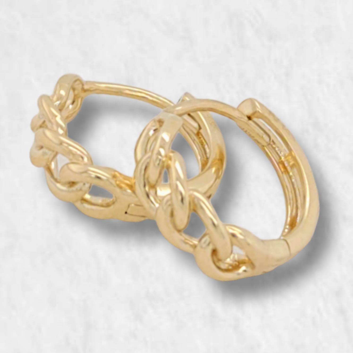 PhotoRoom-20230313_143843-e1678733875443.png Huggies (12 mm) US Link Rigido - Oro Amarillo 14Kts - Image 1