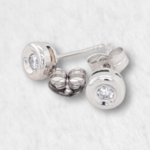 Zarcillos (5.5 mm) Diamante Dona - Oro Blanco 18Kts