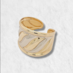 Anillo Ancho Abierto c/ Figuras Repujadas - Oro Amarillo 18Kts
