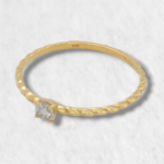 Anillo Diamante Solitario c/ Aro Entorchado - Oro Amarillo 18Kts