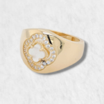 Anillo c/ Trebol Madreperla & Halo de Zircones Pave - Oro Amarillo 14Kts