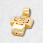 Cruz (21 x 25 mm) Electroformatura c/ Zircon Central - Oro Amarillo 18Kts