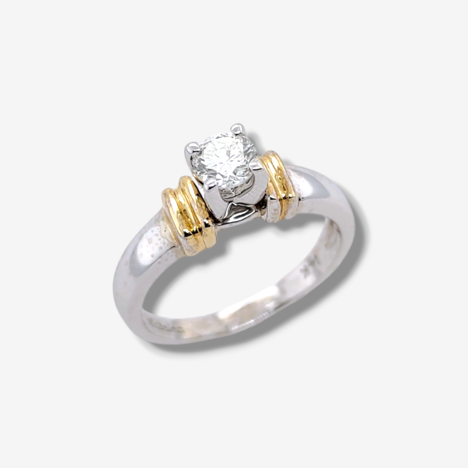 Photoroom-20240402_154439.png Anillo Compromiso c/ Diamante Central (0.38Ct) - Oro Dos Tonos 14Kts - Image 1